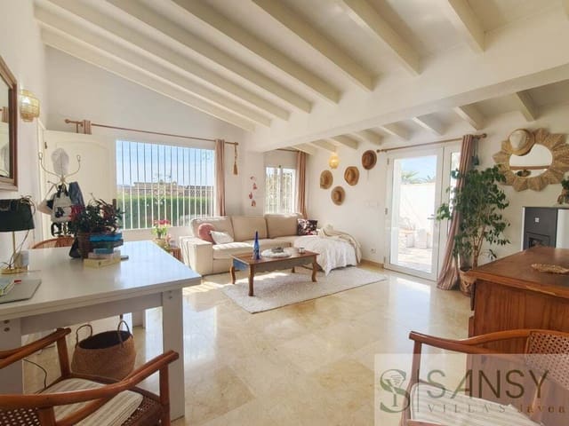 3 soverom Villa til salgs i El Portet - Pla de Mar, Teulada-Moraira med svømmebasseng garasje - € 399 000 (Ref: 9826112)