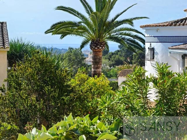 3 soverom Villa til salgs i El Portet - Pla de Mar, Teulada-Moraira med svømmebasseng garasje - € 399 000 (Ref: 9826112)