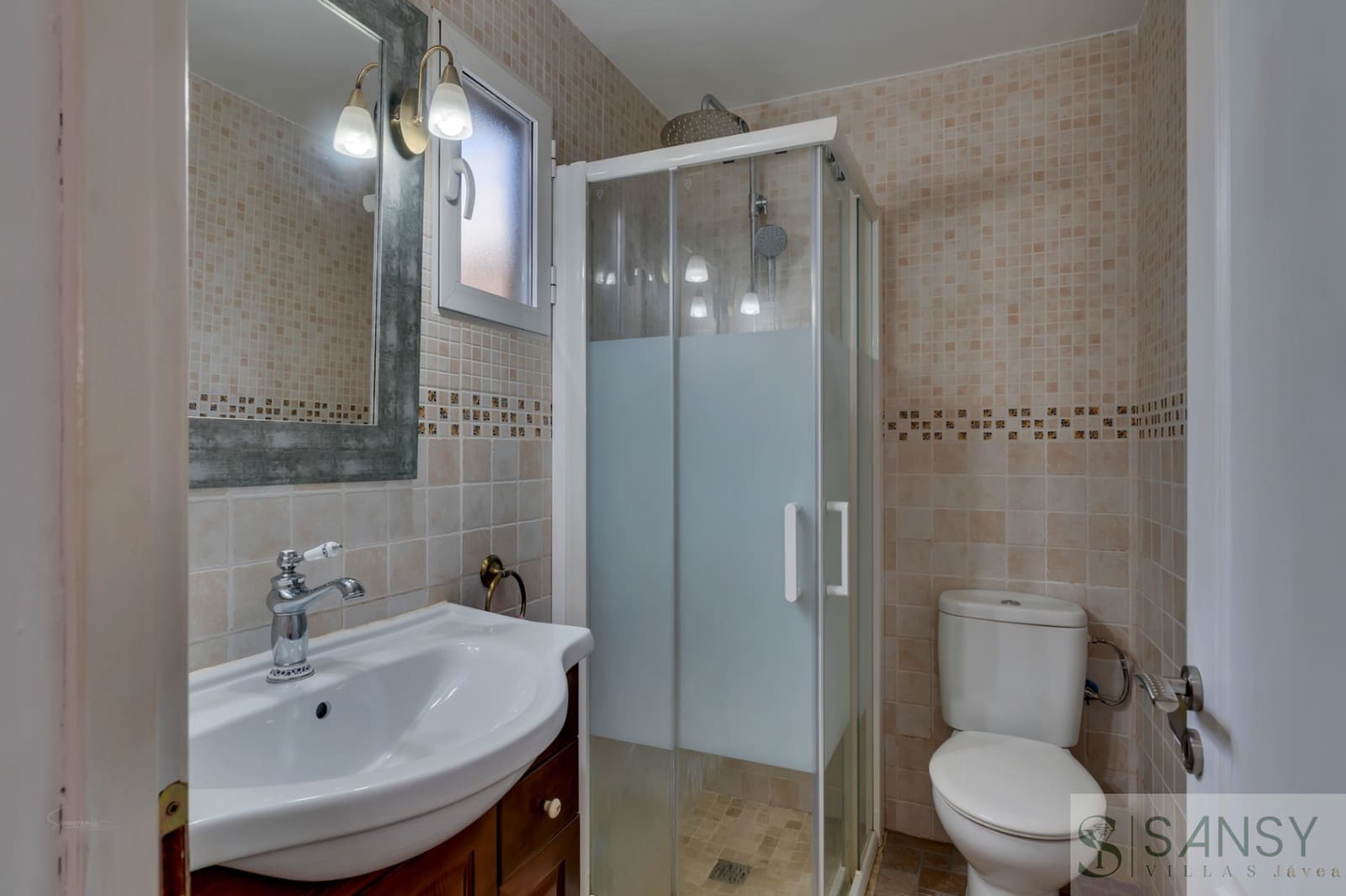 6 soverom Villa til salgs i Javea / Xabia med garasje - € 880 000 (Ref: 9826116)