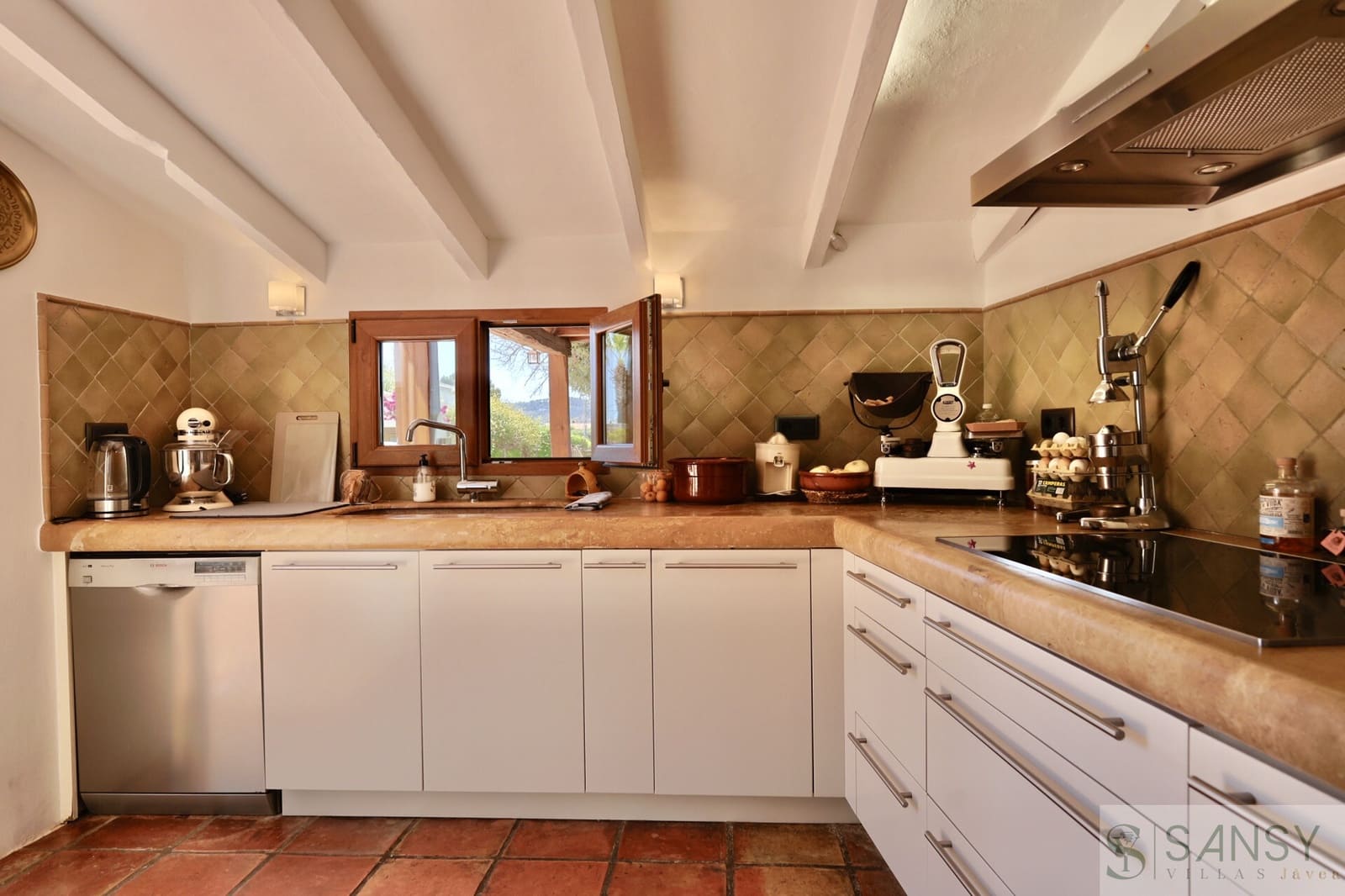 6 soverom Villa til salgs i Javea / Xabia med svømmebasseng garasje - € 1 395 000 (Ref: 9826117)