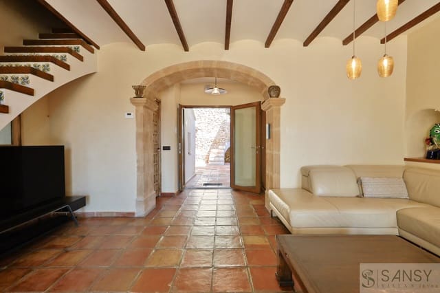 6 soverom Villa til salgs i Centro ciudad, Javea / Xàbia med svømmebasseng garasje - € 1 395 000 (Ref: 9826117)