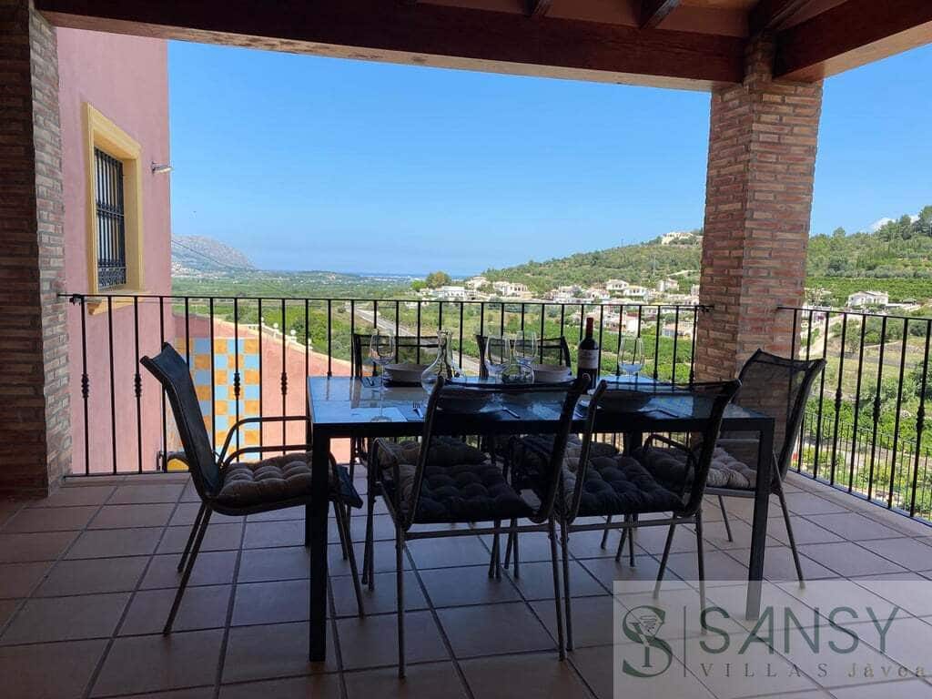 5 bedroom Villa for sale in Orba with pool garage - € 499,000 (Ref: 9826118)