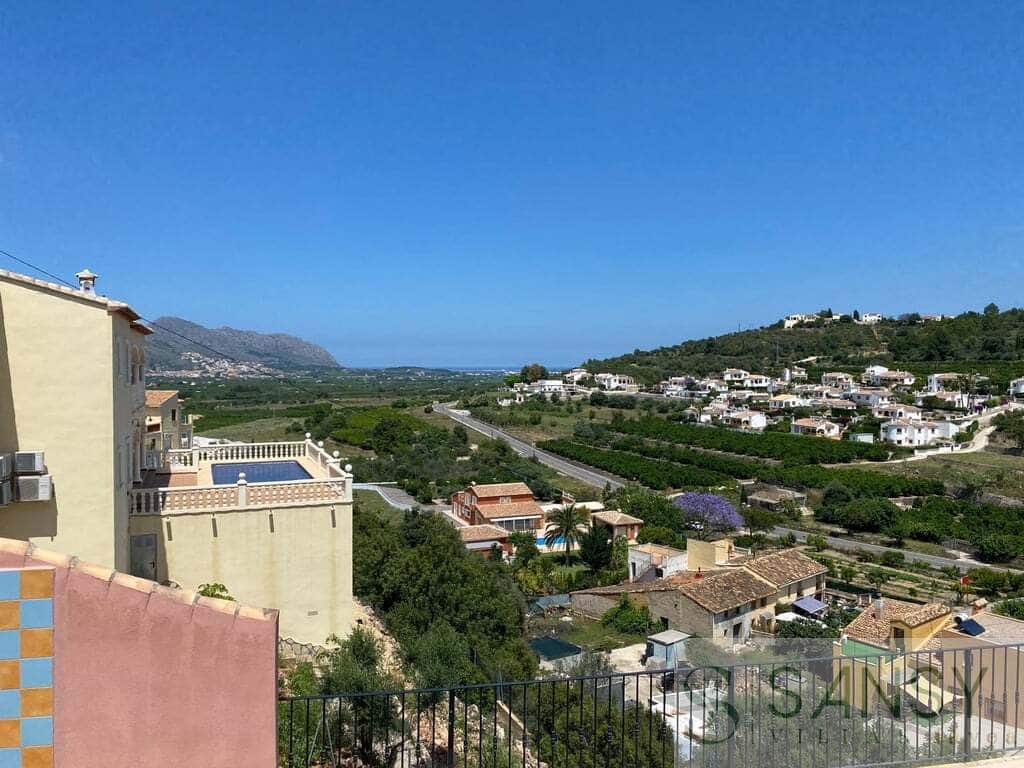 5 bedroom Villa for sale in Orba with pool garage - € 499,000 (Ref: 9826118)