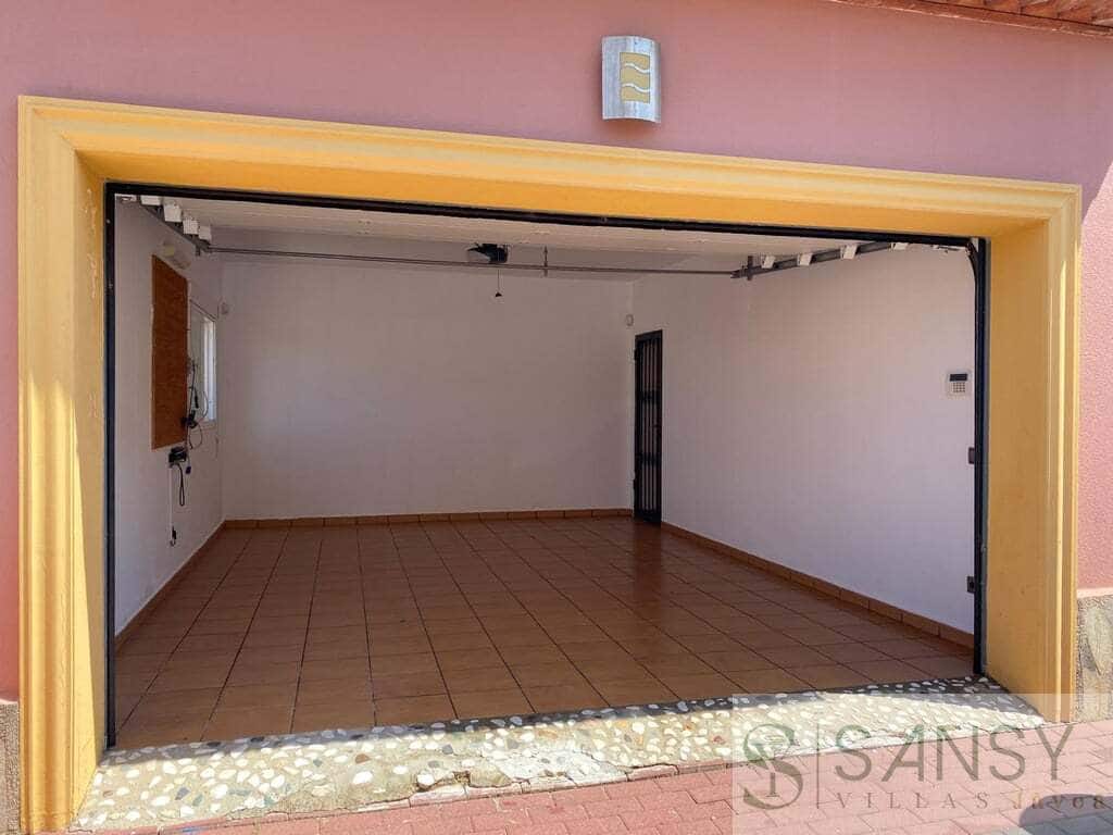 5 bedroom Villa for sale in Orba with pool garage - € 499,000 (Ref: 9826118)