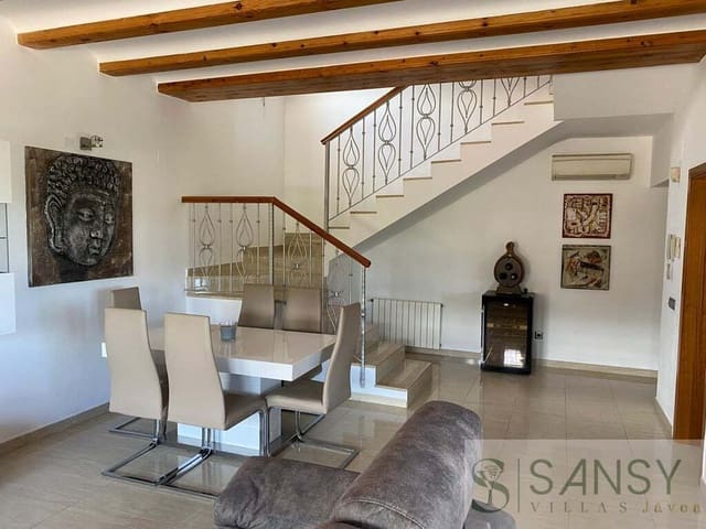 5 Zimmer Villa zu verkaufen in Orba mit Pool Garage - 499.000 € (Ref: 9826118)