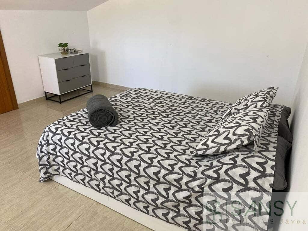 5 bedroom Villa for sale in Orba with pool garage - € 499,000 (Ref: 9826118)