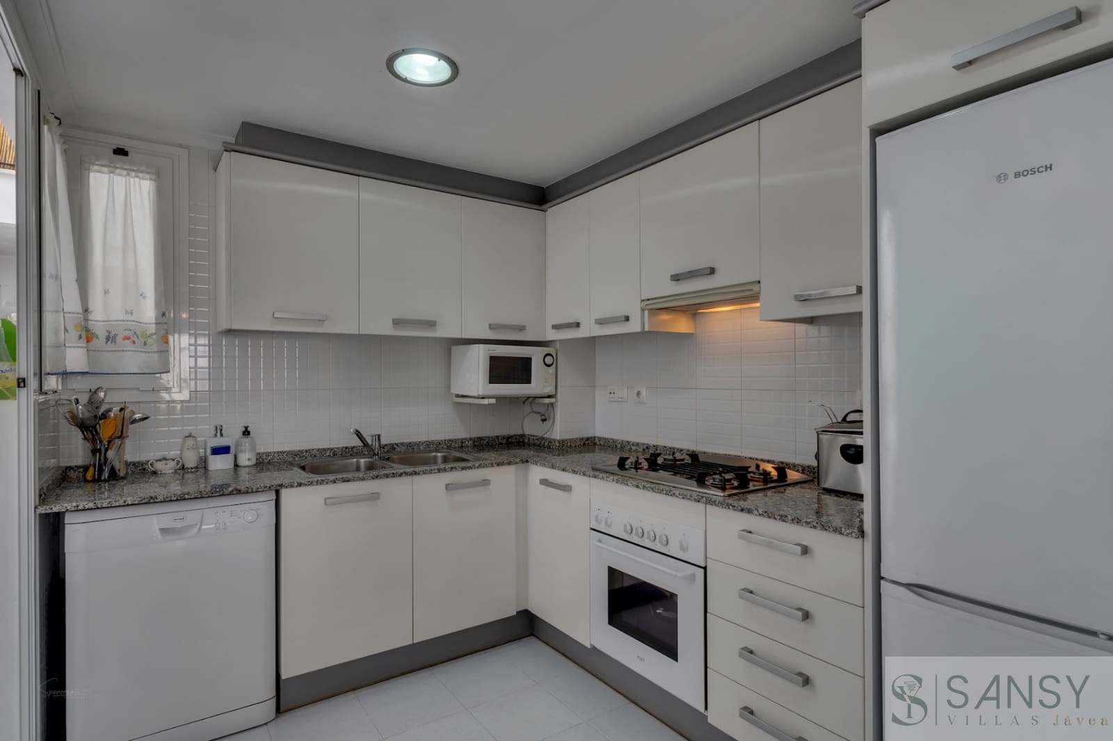 2 soverom Leilighet til salgs i Javea / Xabia med garasje - € 265 000 (Ref: 9838752)