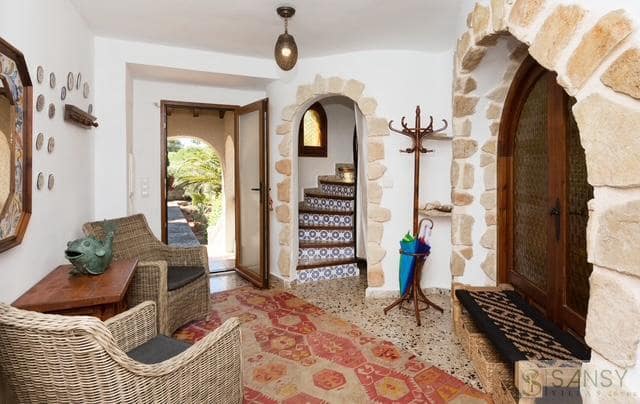 Chalet de 4 habitaciones en Javea / Xàbia en alquiler con piscina garaje - 3.000 € (Ref: 9885358)