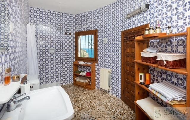 Chalet de 4 habitaciones en Javea / Xàbia en alquiler con piscina garaje - 3.000 € (Ref: 9885358)