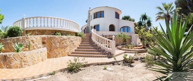 Chalet de 4 habitaciones en Portichol - Balcón al Mar, Javea / Xàbia en alquiler con piscina garaje - 3.000 € (Ref: 9885358)