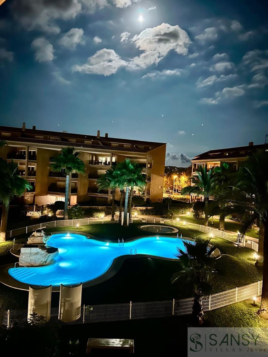 2 bedroom Apartment for rent in Arenal with pool garage - € 1,300 (Ref: 9891491)