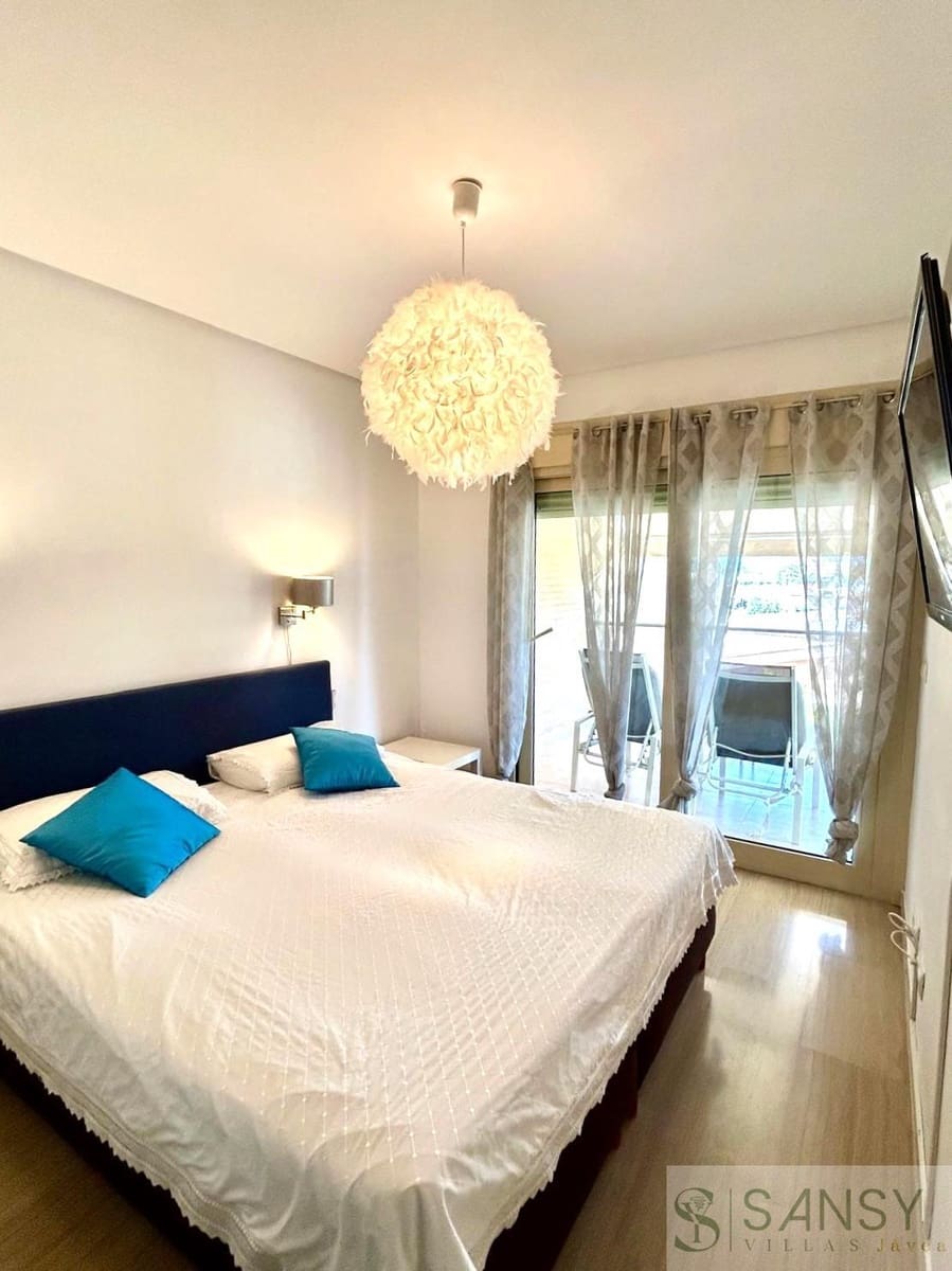 2 bedroom Apartment for rent in Arenal with pool garage - € 1,300 (Ref: 9891491)