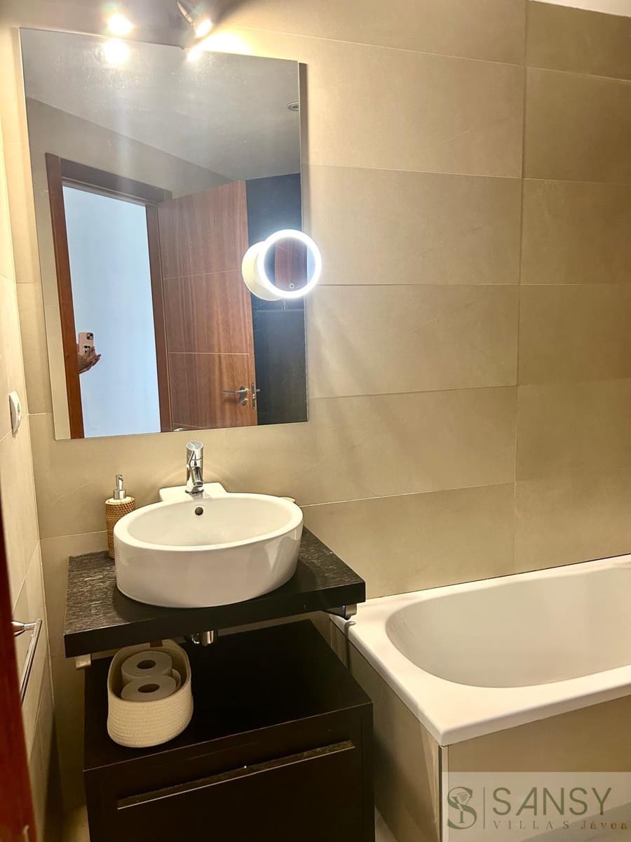 2 bedroom Apartment for rent in Arenal with pool garage - € 1,300 (Ref: 9891491)