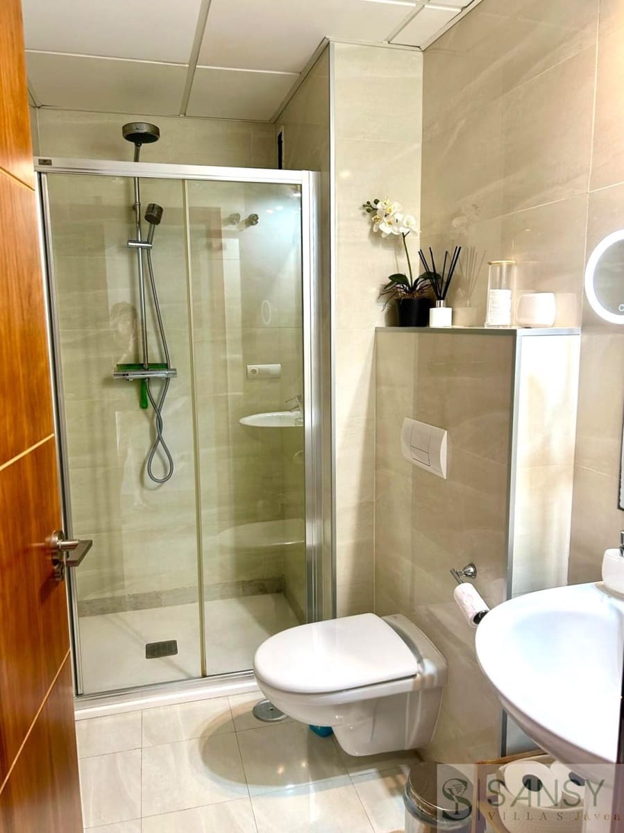 2 bedroom Apartment for rent in Arenal with pool garage - € 1,300 (Ref: 9891491)
