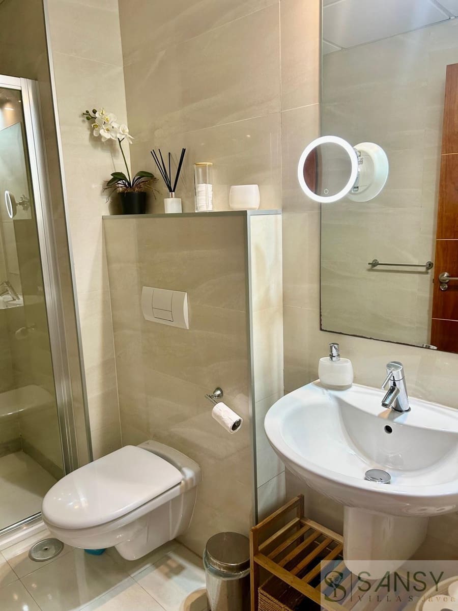 2 bedroom Apartment for rent in Arenal with pool garage - € 1,300 (Ref: 9891491)
