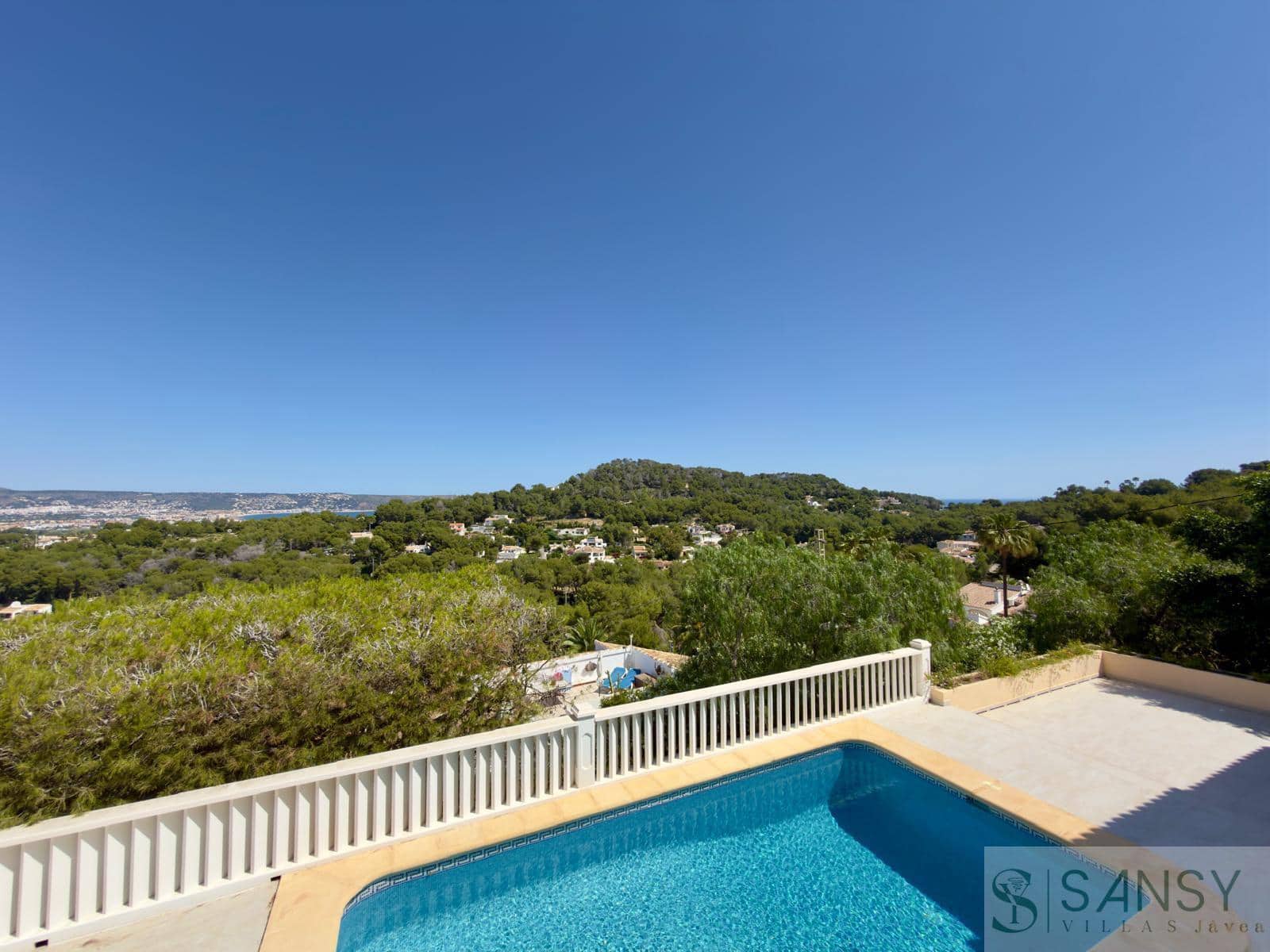 4 sovrum Villa till salu i Javea / Xabia med pool garage - 890 000 € (Ref: 9906687)