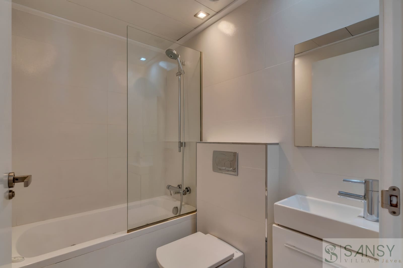 3 sovrum Lägenhet till salu i Arenal med pool garage - 997 000 € (Ref: 9961795)