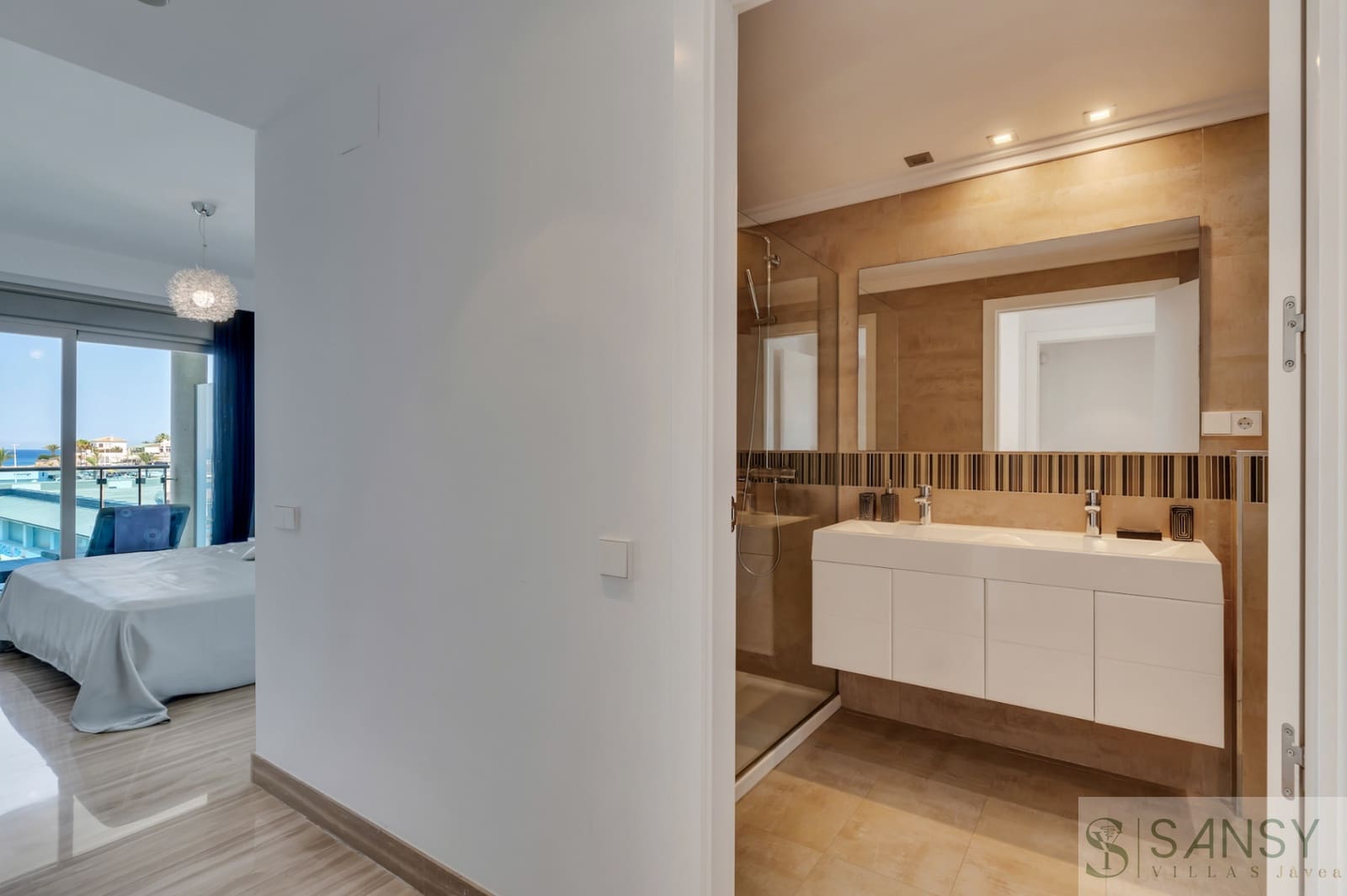 3 sovrum Lägenhet till salu i Arenal med pool garage - 997 000 € (Ref: 9961795)