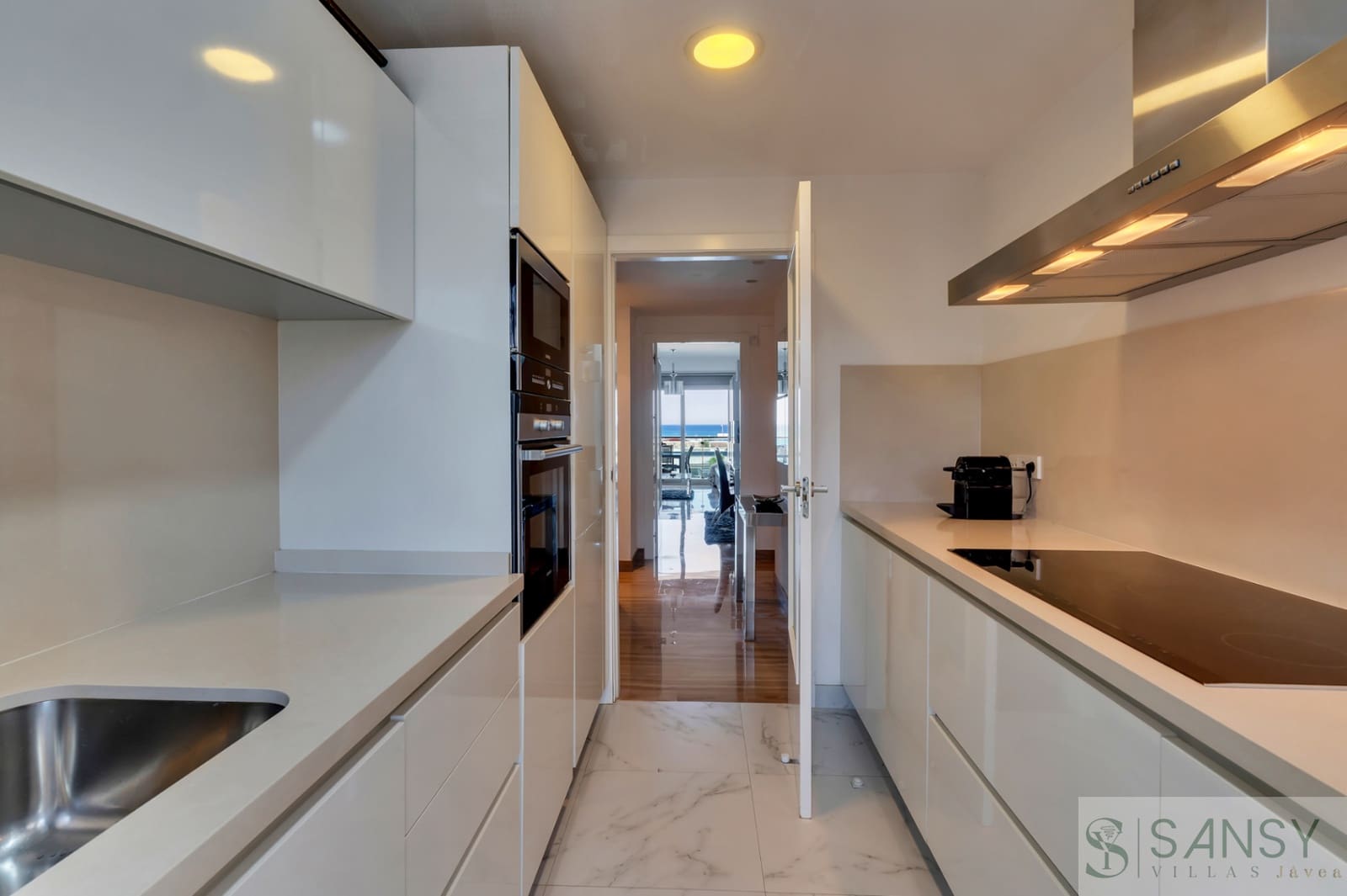 3 sovrum Lägenhet till salu i Arenal med pool garage - 997 000 € (Ref: 9961795)