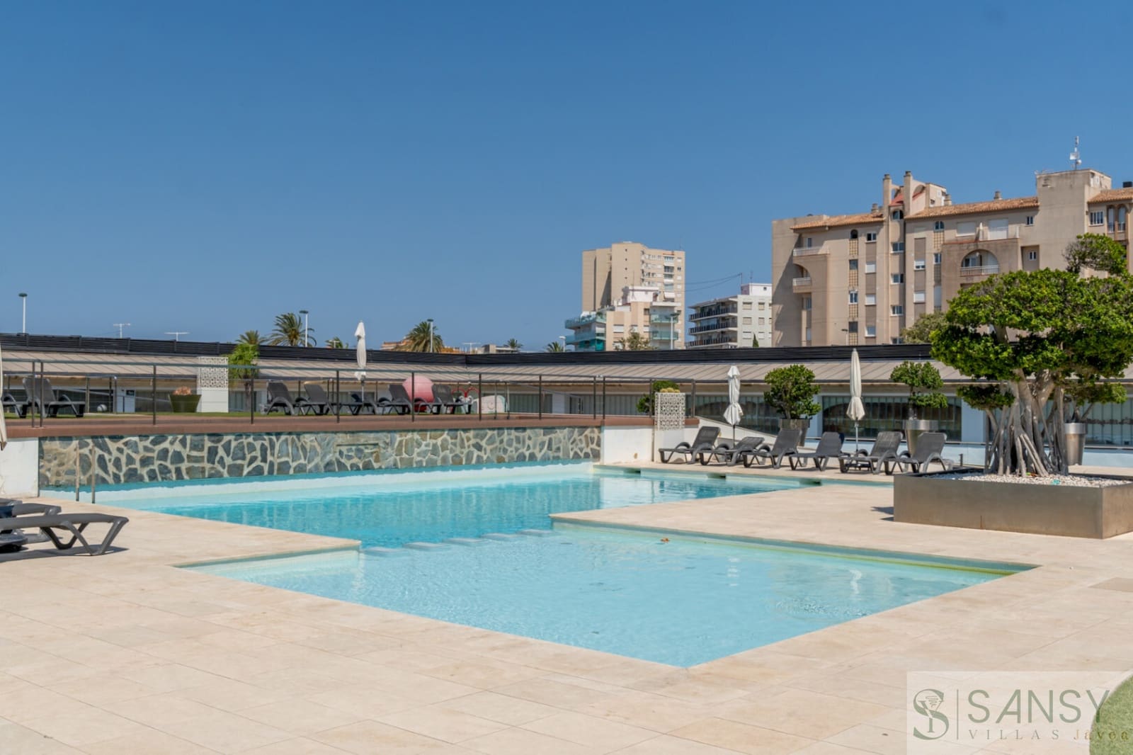 3 sovrum Lägenhet till salu i Arenal med pool garage - 997 000 € (Ref: 9961795)