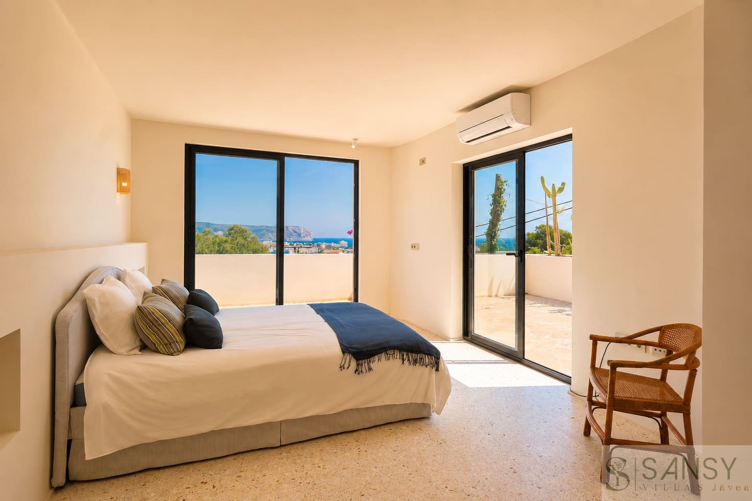 Chalet de 7 habitaciones en Javea / Xàbia en venta con piscina garaje - 2.900.000 € (Ref: 9961799)