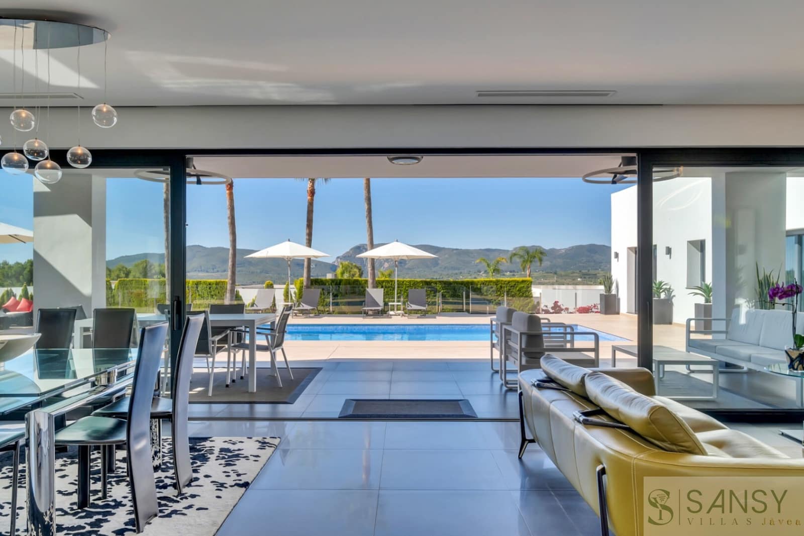 4 sypialnia Willa na sprzedaż w Javea / Xabia z basenem garażem - 1 870 000 € (Ref: 9961800)