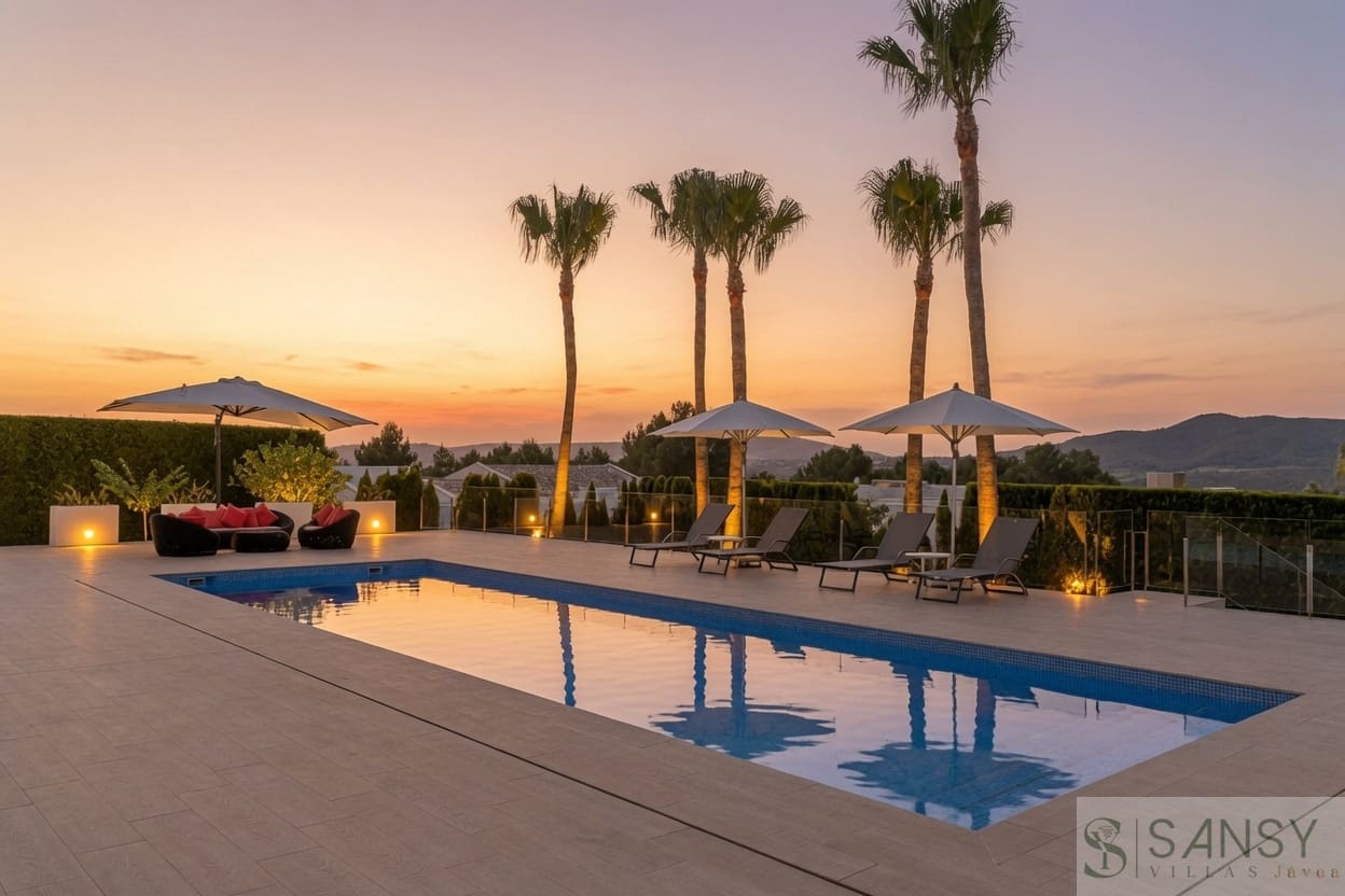 4 sypialnia Willa na sprzedaż w Javea / Xabia z basenem garażem - 1 870 000 € (Ref: 9961800)