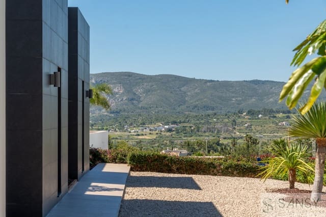 4 sypialnia Willa na sprzedaż w Centro ciudad, Javea / Xàbia z basenem garażem - 1 870 000 € (Ref: 9961800)