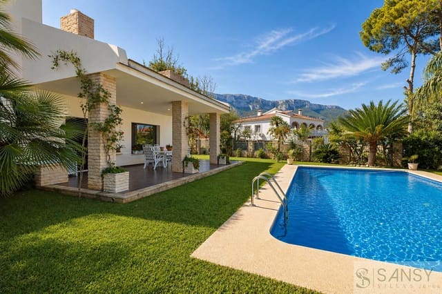 4 soverom Villa til salgs i Saladar, Dénia med svømmebasseng garasje - € 1 190 000 (Ref: 9961802)