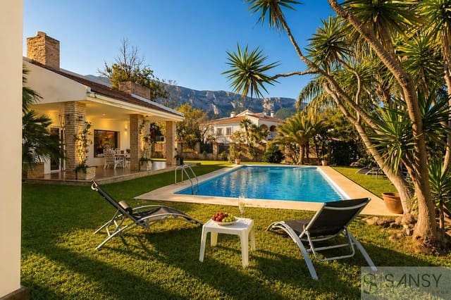 4 soverom Villa til salgs i Saladar, Dénia med svømmebasseng garasje - € 1 190 000 (Ref: 9961802)