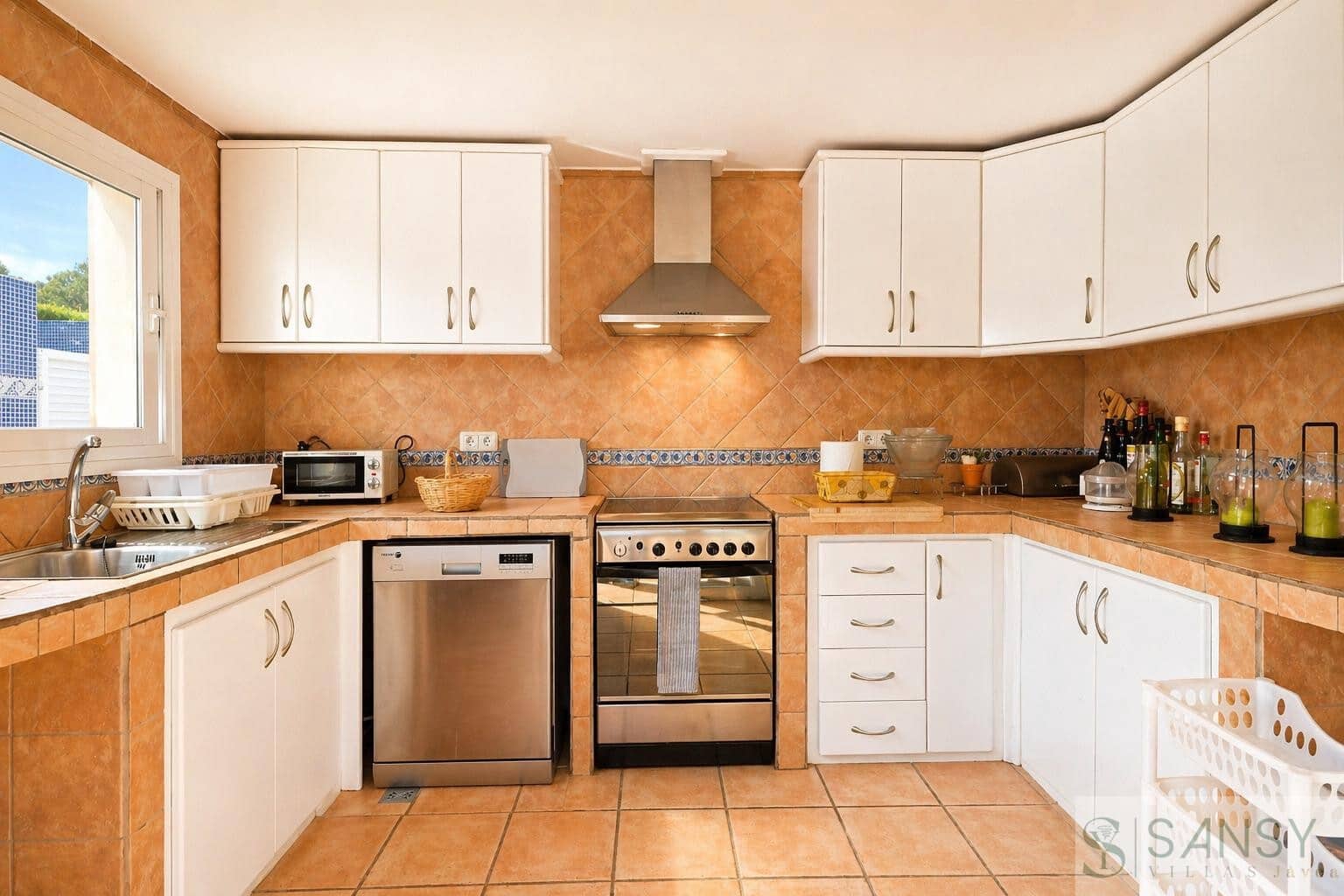4 quarto Moradia para venda em Javea / Xabia com piscina garagem - 990 000 € (Ref: 9961803)