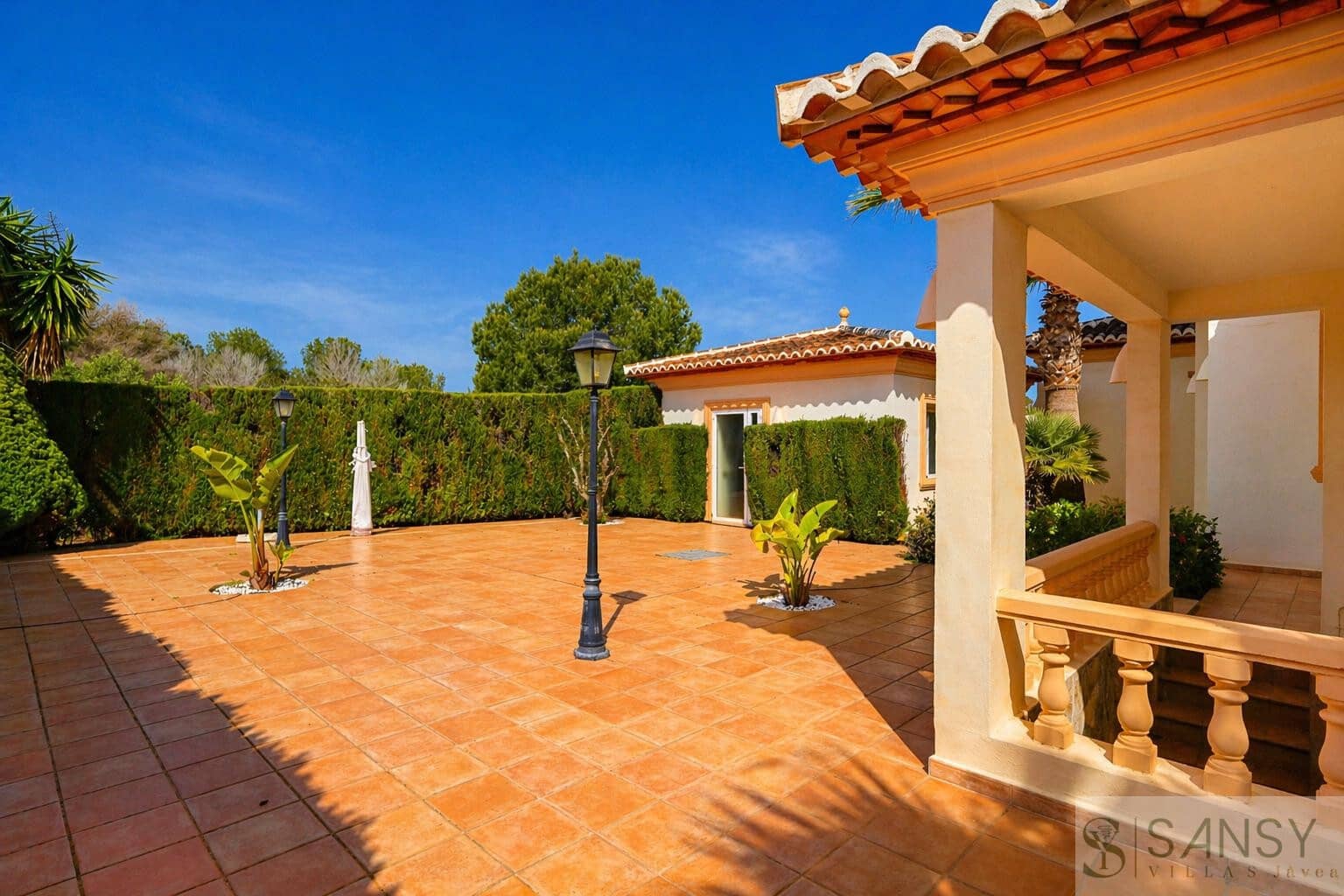 4 quarto Moradia para venda em Javea / Xabia com piscina garagem - 990 000 € (Ref: 9961803)