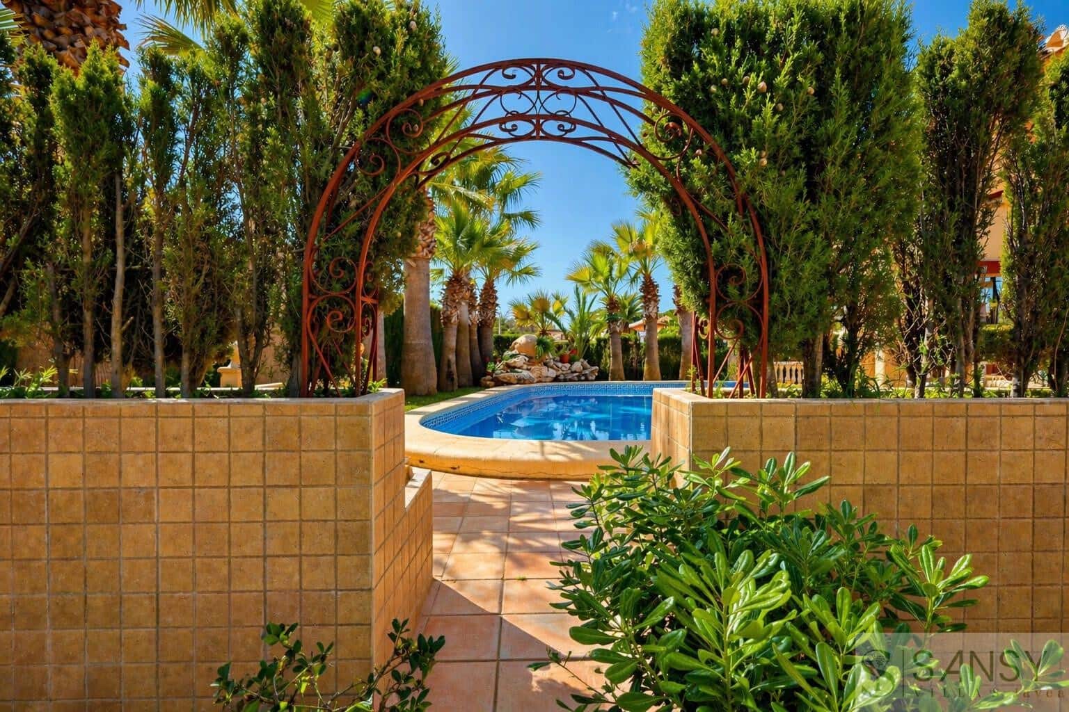 4 quarto Moradia para venda em Javea / Xabia com piscina garagem - 990 000 € (Ref: 9961803)