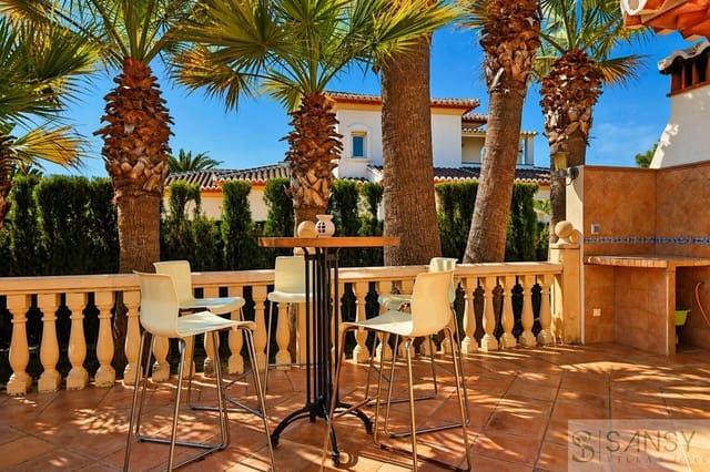 4 quarto Moradia para venda em Partides comunes - Adsubia, Javea / Xàbia com piscina garagem - 990 000 € (Ref: 9961803)