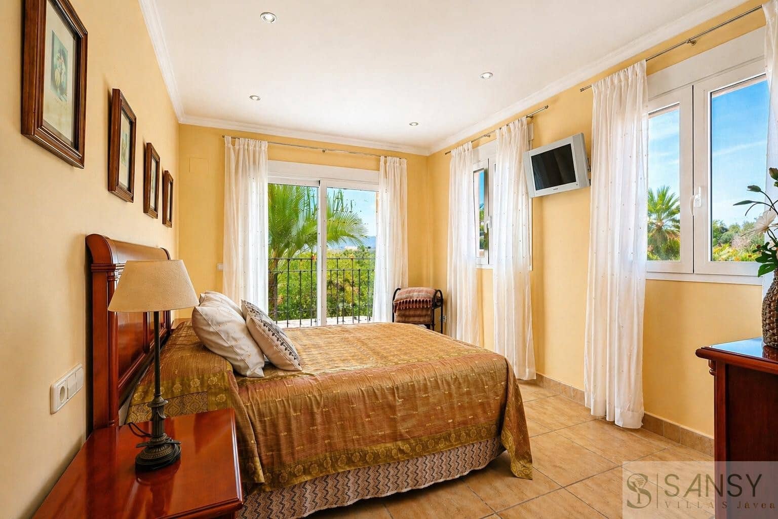 4 quarto Moradia para venda em Javea / Xabia com piscina garagem - 990 000 € (Ref: 9961803)