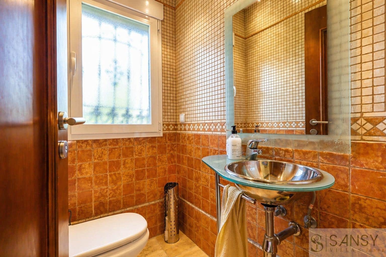 4 quarto Moradia para venda em Javea / Xabia com piscina garagem - 990 000 € (Ref: 9961803)