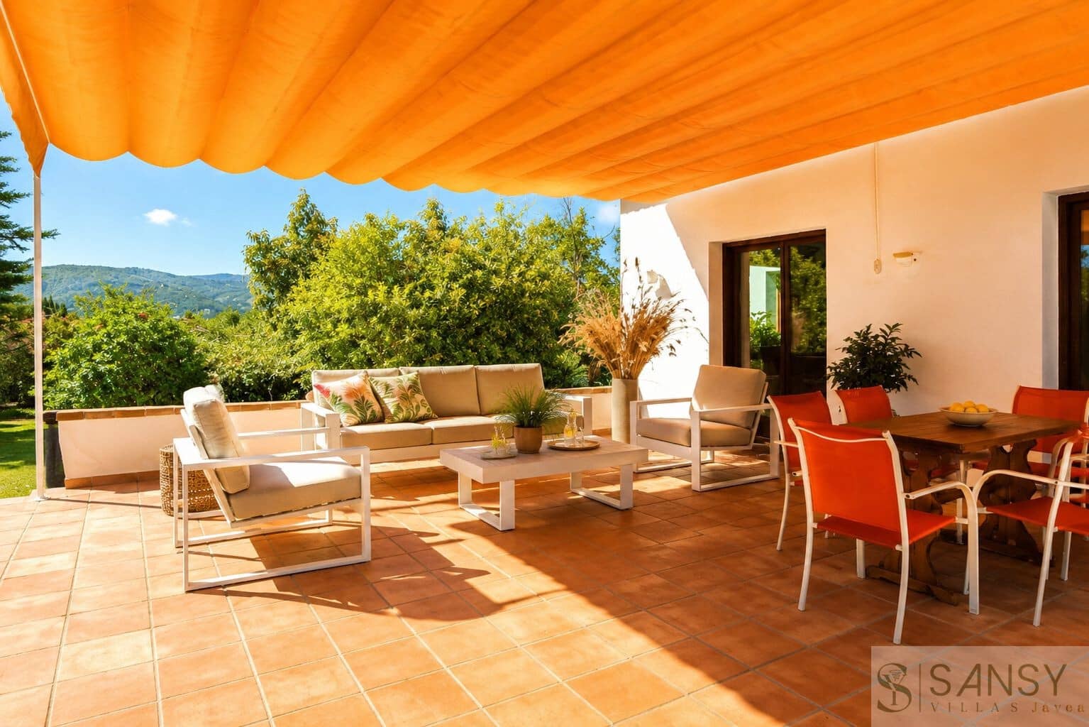 5 sovrum Villa till salu i Pamis med pool garage - 1 400 000 € (Ref: 9961804)