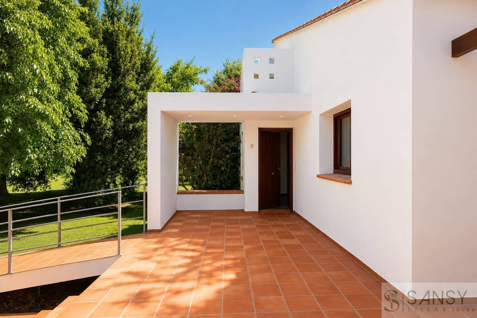 5 sovrum Villa till salu i Pamis med pool garage - 1 400 000 € (Ref: 9961804)
