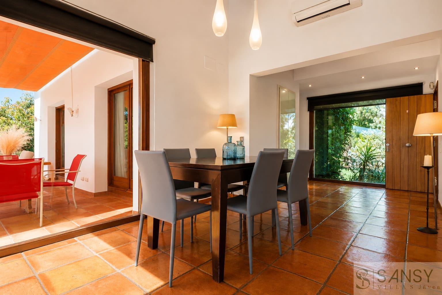 5 sovrum Villa till salu i Pamis med pool garage - 1 400 000 € (Ref: 9961804)