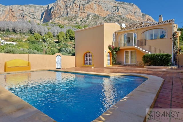 4 soveværelse Villa til salg i Montgó - Ermita, Javea / Xàbia med swimmingpool garage - € 750.000 (Ref: 9961805)