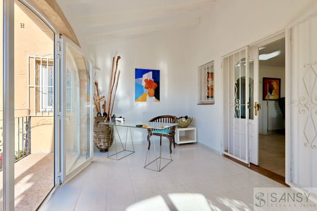 4 soveværelse Villa til salg i Montgó - Ermita, Javea / Xàbia med swimmingpool garage - € 750.000 (Ref: 9961805)