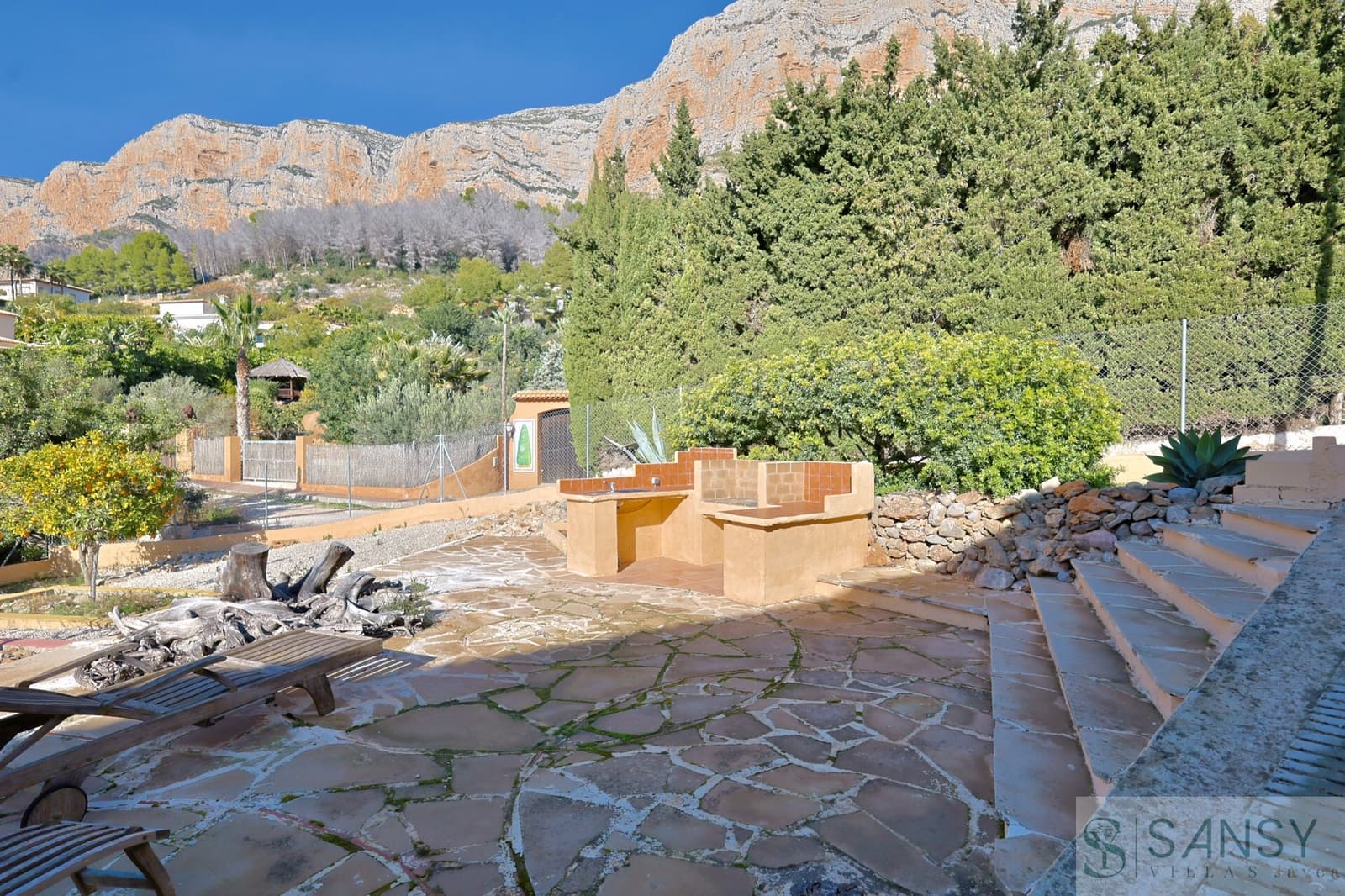4 soveværelse Villa til salg i Javea / Xabia med swimmingpool garage - € 750.000 (Ref: 9961805)
