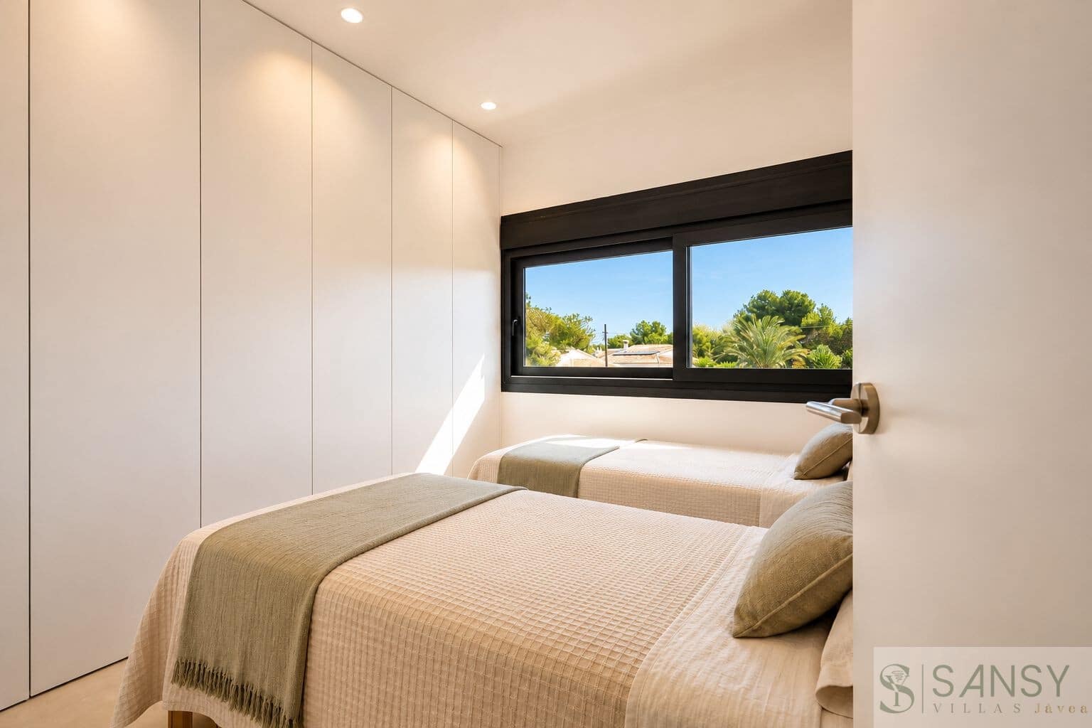 4 soverom Villa til salgs i Javea / Xabia med svømmebasseng garasje - € 1 290 000 (Ref: 9961806)