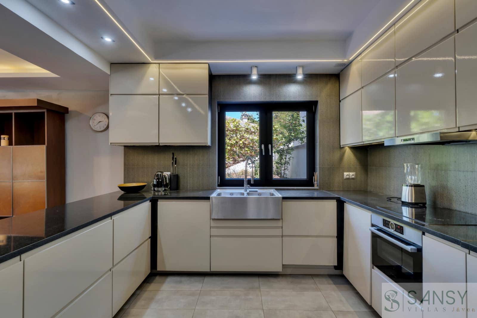 3 quarto Moradia para venda em Javea / Xabia com piscina garagem - 1 390 000 € (Ref: 9961807)