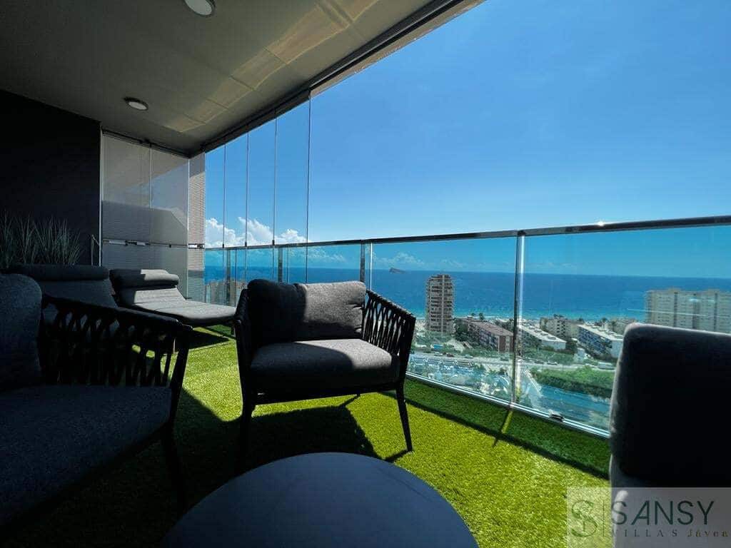 Apartamento de 2 habitaciones en Benidorm en venta con piscina garaje - 710.000 € (Ref: 9972452)