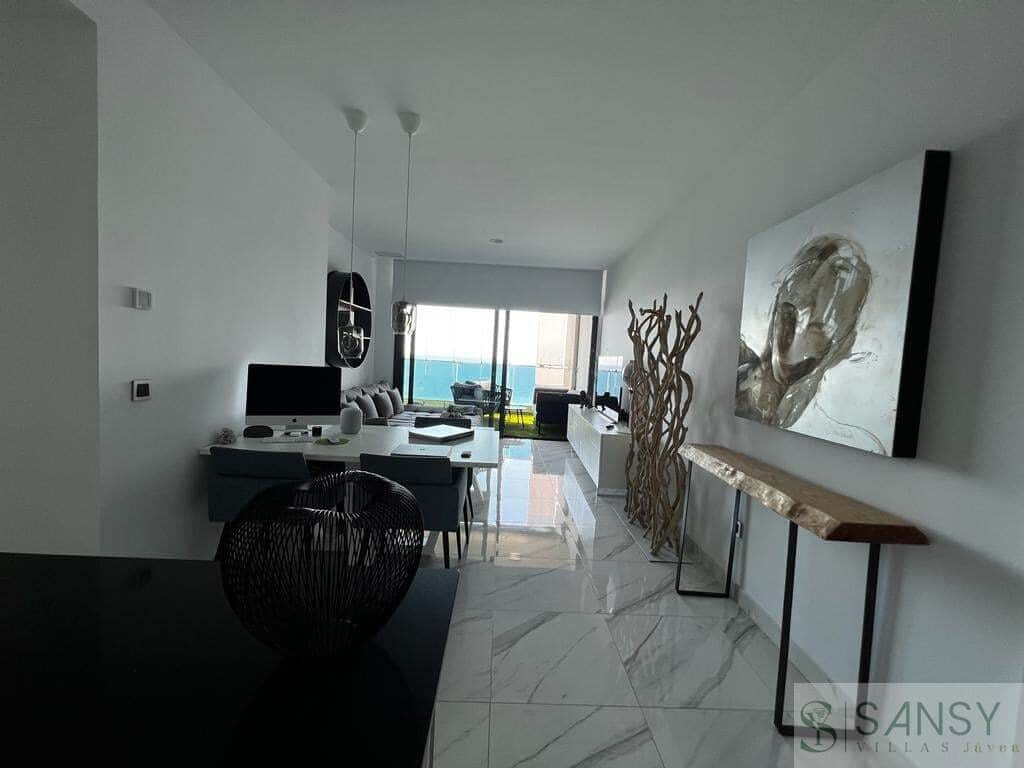 Apartamento de 2 habitaciones en Benidorm en venta con piscina garaje - 710.000 € (Ref: 9972452)