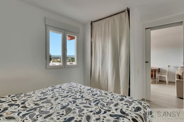 Apartamento de 2 habitaciones en Arenal, Javea / Xàbia en venta con garaje - 275.000 € (Ref: 9972453)