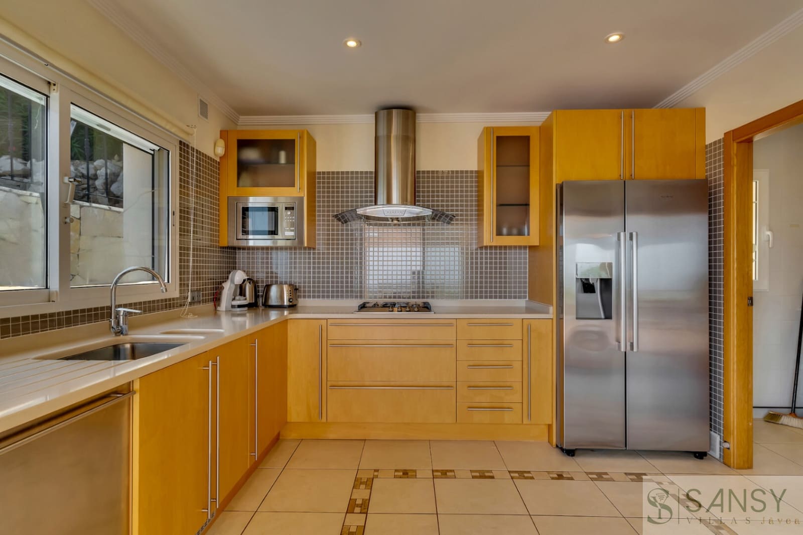6 soverom Villa til salgs i Javea / Xabia med svømmebasseng garasje - € 1 650 000 (Ref: 9978071)