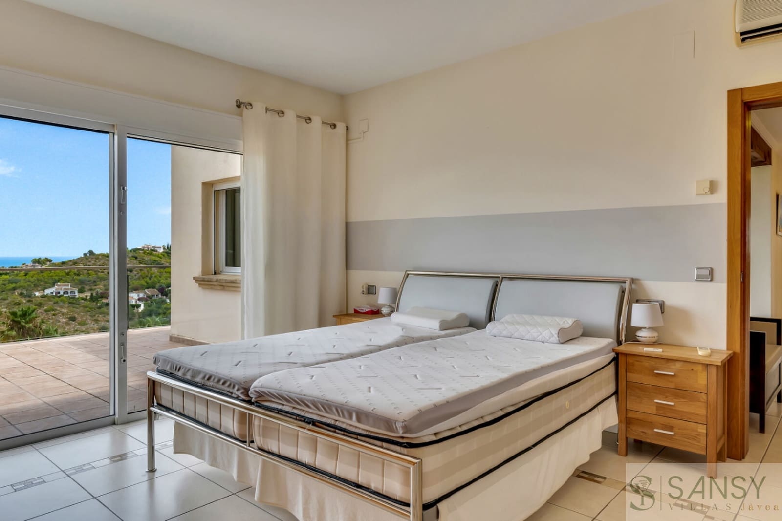 6 soverom Villa til salgs i Javea / Xabia med svømmebasseng garasje - € 1 650 000 (Ref: 9978071)