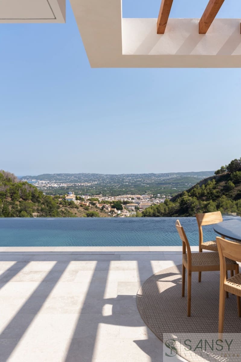 5 bedroom Villa for sale in Javea / Xabia with pool garage - € 3,550,000 (Ref: 9978072)